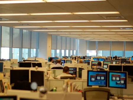 Bloomberg Acquires Canoe to Strengthen Private Markets